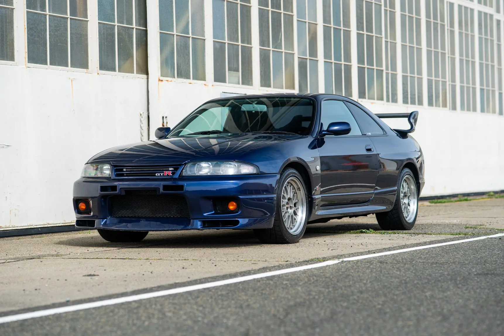 1995 Nissan Skyline GT-R V-Spec — comparable sale photo