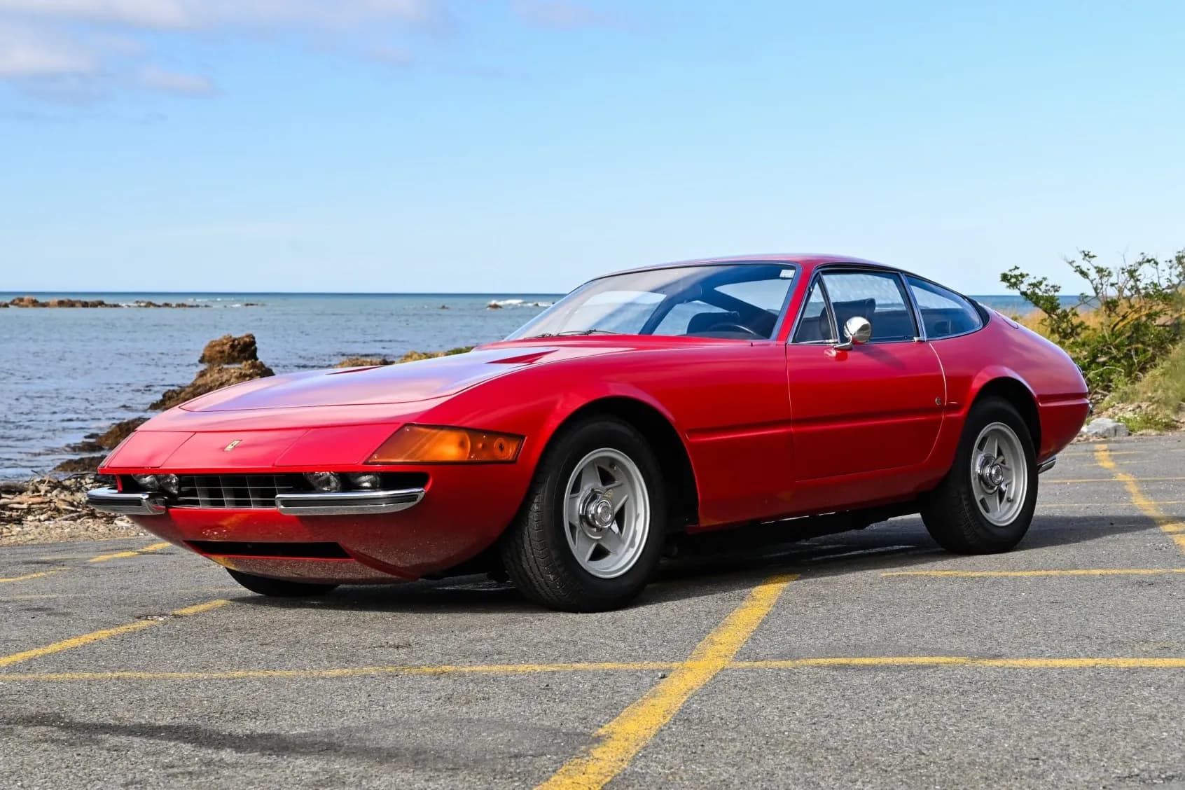 1972 Ferrari 365 GTB/4 Daytona — comparable sale photo