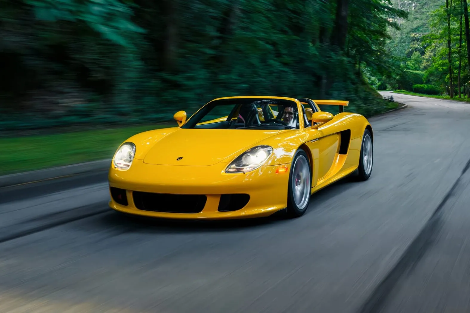 Fayence Yellow 2005 Porsche Carrera GT — comparable sale photo