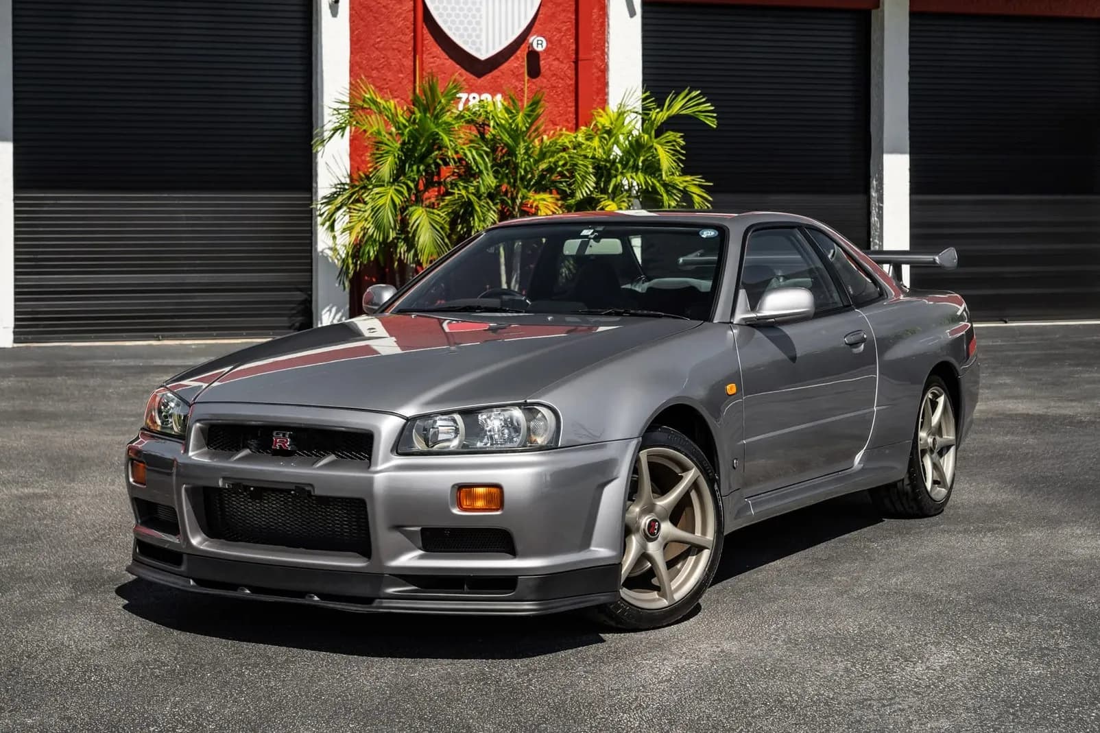 Nissan Skyline GT-R (R34)