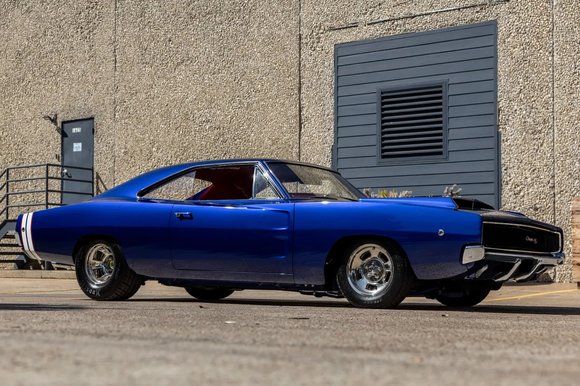 528 Hemi–Powered, SEMA-Exhibited 1968 Dodge Charger 4-Speed — comparable sale photo