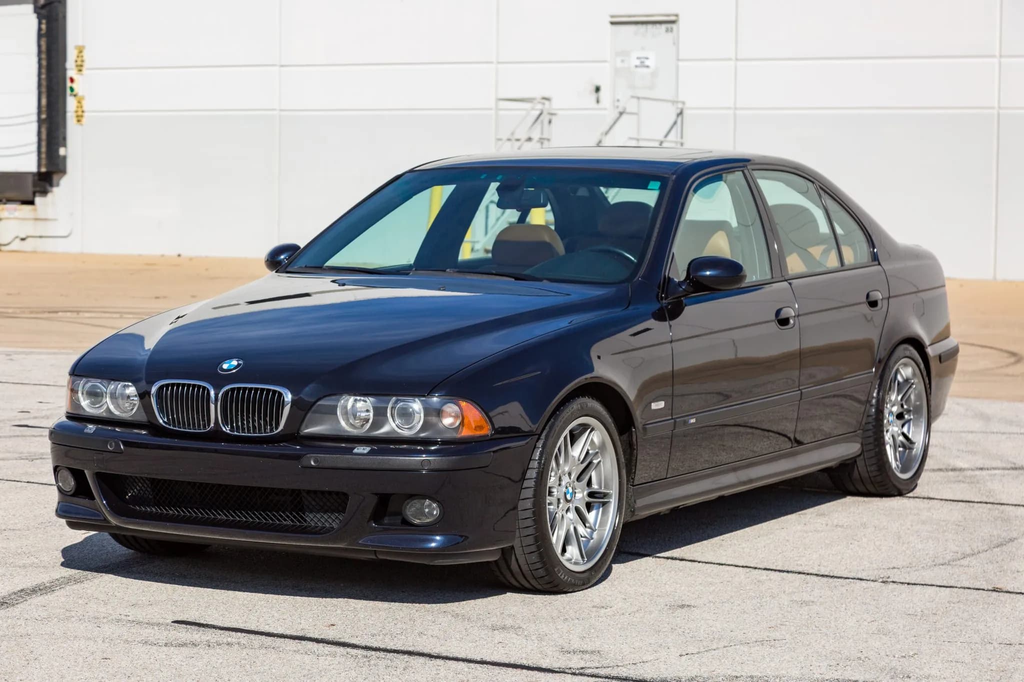 BMW M5 (E39)
