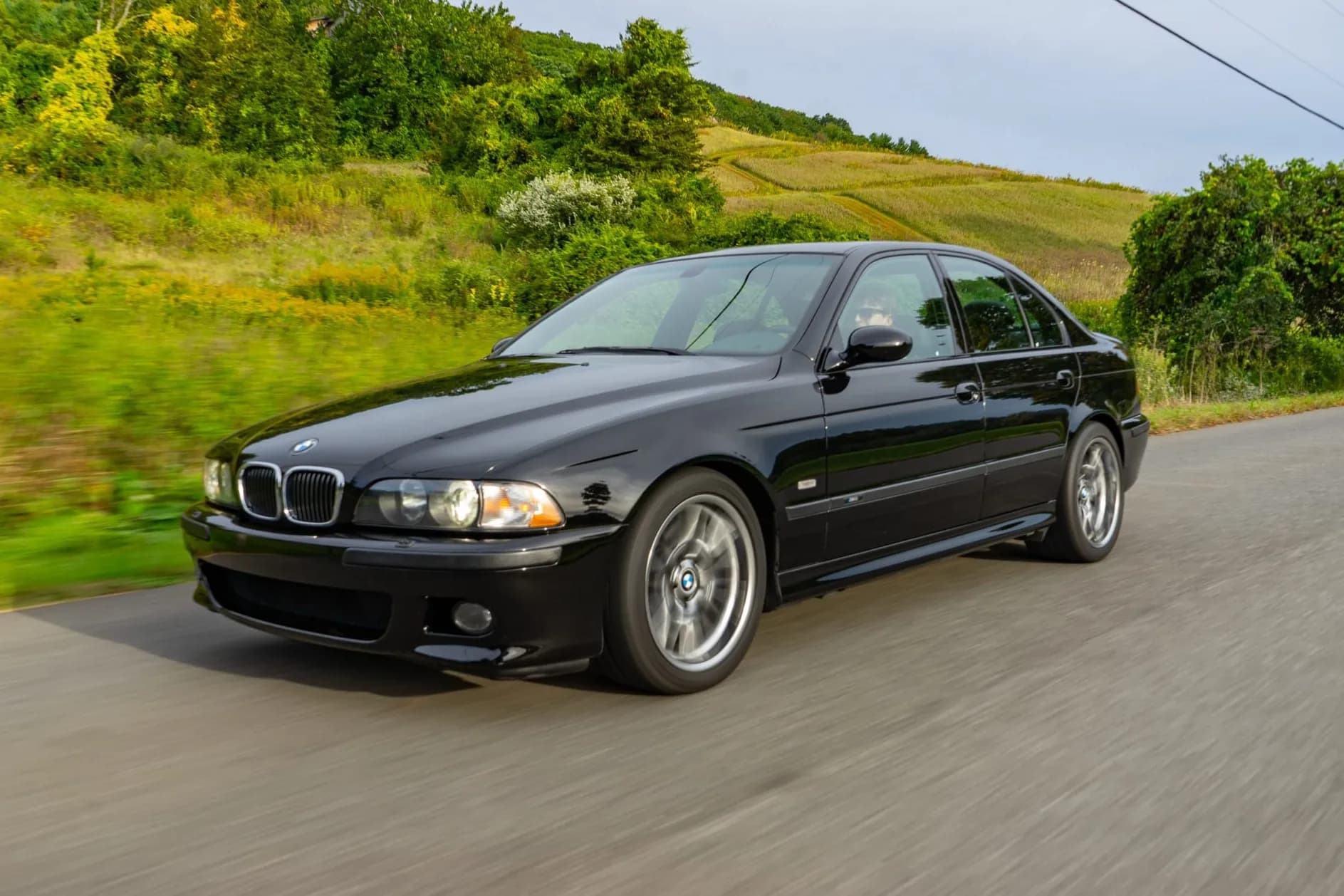 BMW M5 (E60)