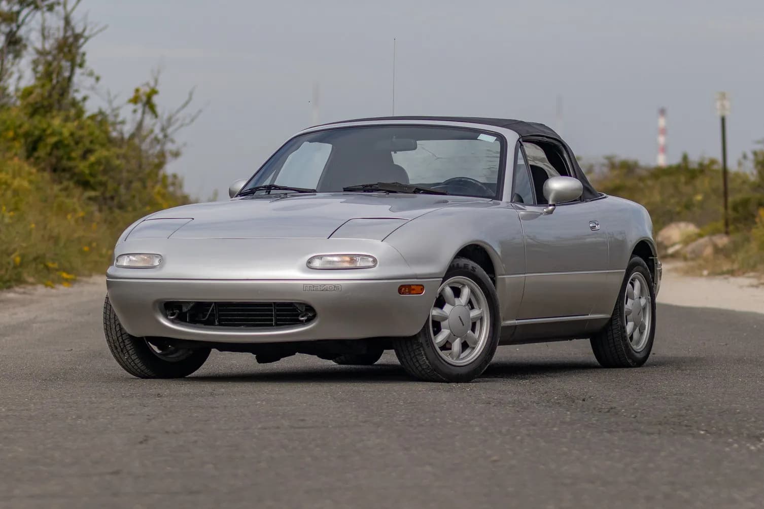 49k-Mile 1990 Mazda MX-5 Miata 5-Speed — comparable sale photo