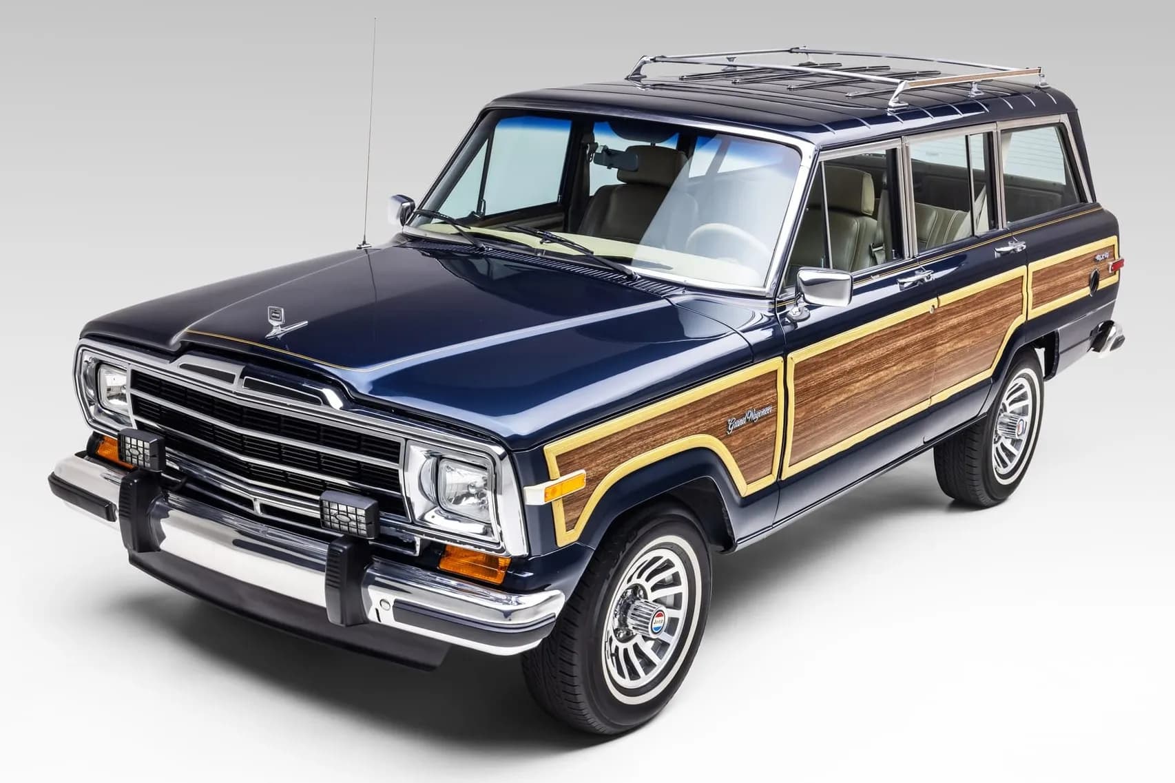 Jeep Grand Wagoneer (SJ)