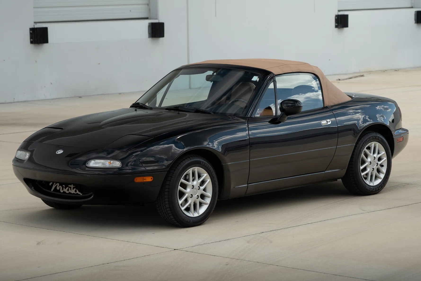 37k-Mile 1994 Mazda MX-5 Miata 5-Speed — comparable sale photo