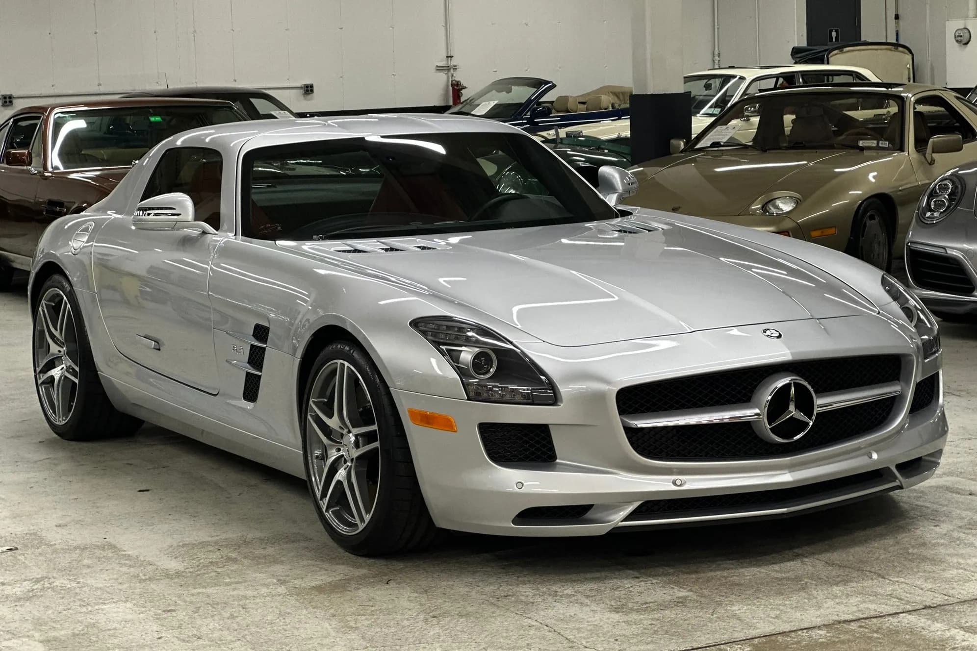 7k-Mile 2011 Mercedes-Benz SLS AMG
